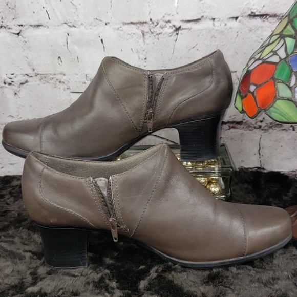 clarks 9w